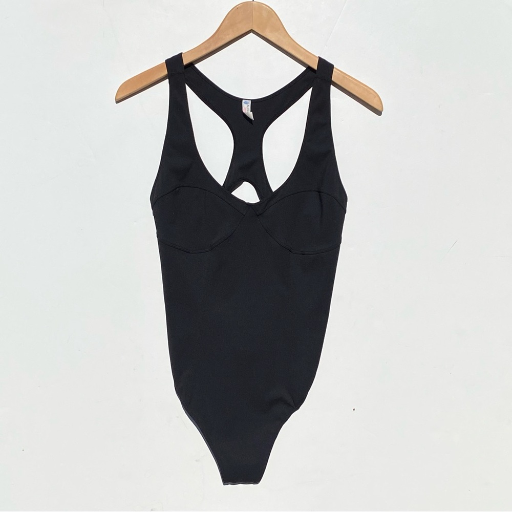 FREE PEOPLE MOVEMENT Black Open back thong BodySuit/Leotard Size large - Picture 2 of 6
